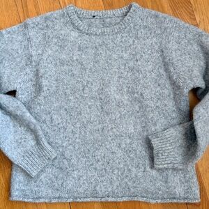 Brandy Melville Gray Cropped Knit Sweater | One Size